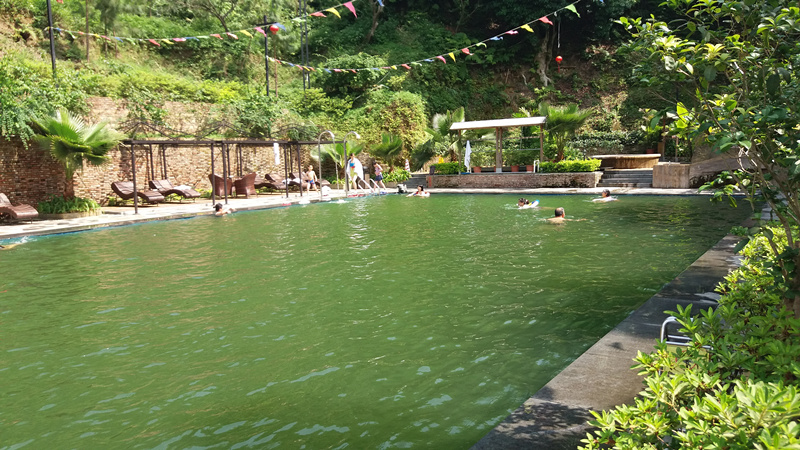 今天不漂流,尝尝夏日泡天露山温泉的滋味.