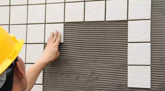 瓷砖胶是建筑外墙贴砖的需要物品—郑州瓷砖胶